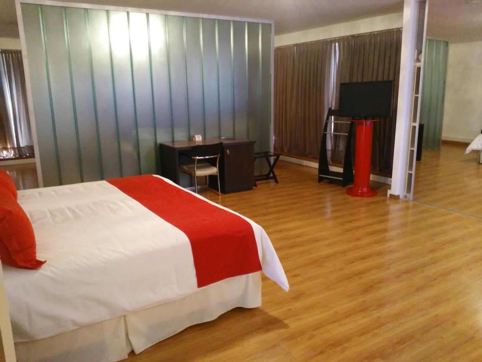Global Hotel Centenario Extérieur photo
